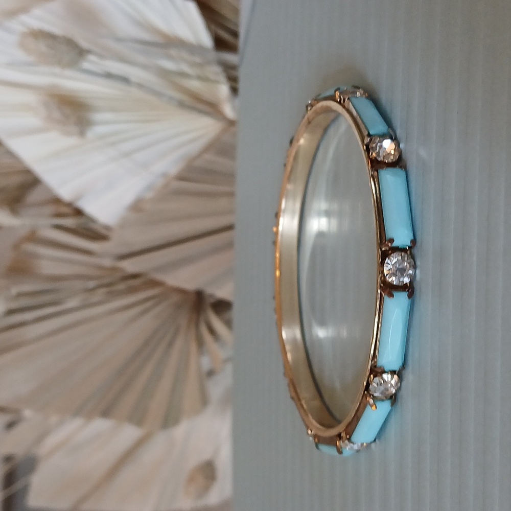 Elegant Gold and Blue Enamel Embellished Bangle Bracelet